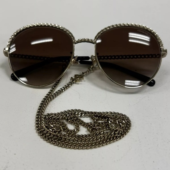CHANEL Pantos Light Gold/Brown Sunglasses with Chain - Picture 8 of 17